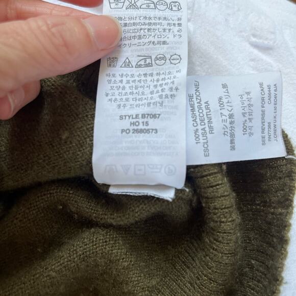 J Crew Cashmere sweater.  Size Small - Picture 6 of 6